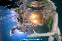 Swimming... by Sergiy Glushchenko 